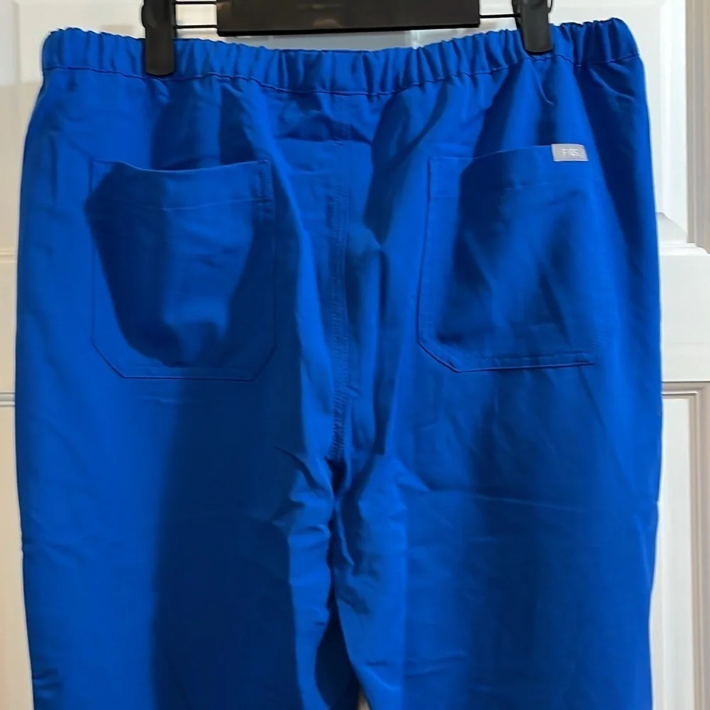 Figs Scrubs Technical Collection Men's Pisco Basic Scrub Pants - Size Large